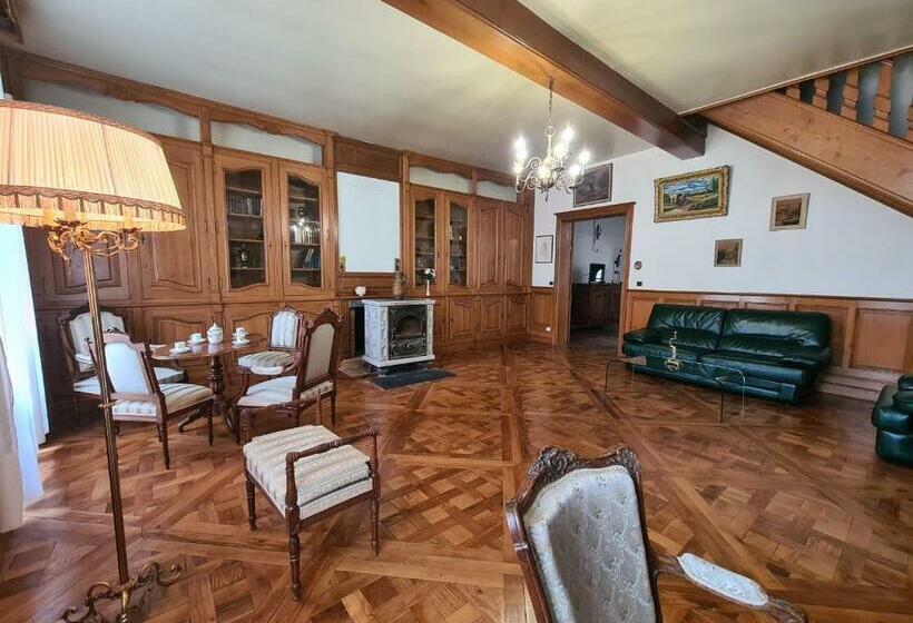 Grande Maison Familiale Avec Piscine Privée Et Garage, Centre De Saint Gaultier Fr 1 591 369
