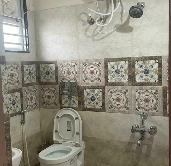 Luxury 3bhk Service Appartment