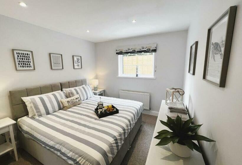 The Island Holiday Company Culver Vista   Pet Friendly