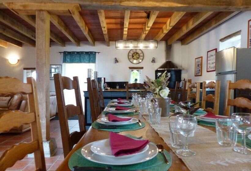 Ferme Restaurée 19ème Siècle, Gîte Indépendant Avec étang, Proche Du Circuit De Lurcy Lévis Fr 1 4