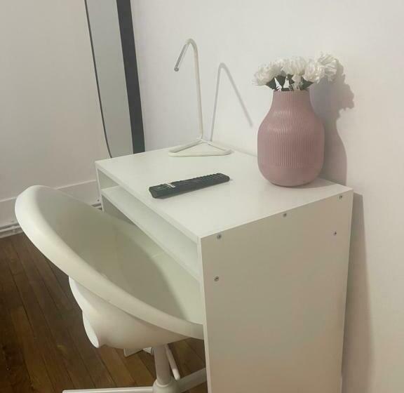 L Amazonie Lovely Apartment Near To The Train Station And Orly Airport