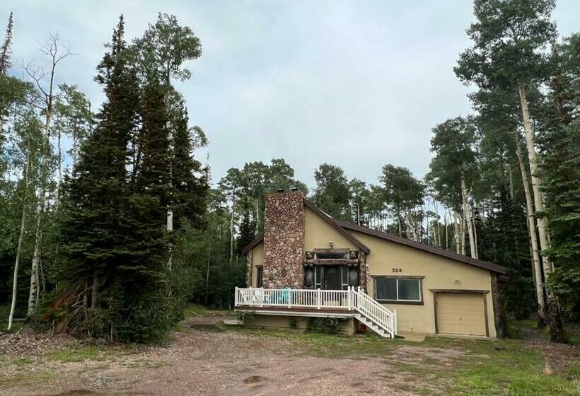 Brian Head Cabin 1 Mile From All Ski Lifts! Cozy, Spacious & Lots Of Fun