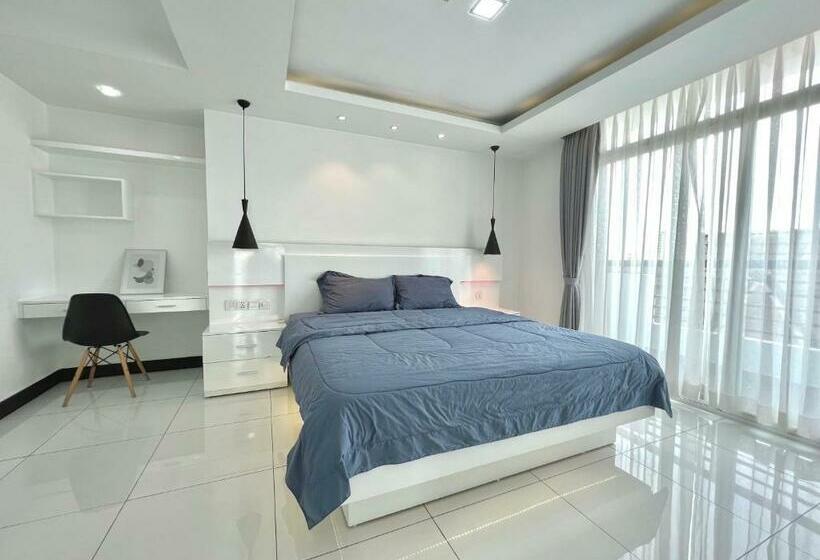 Pth Residence