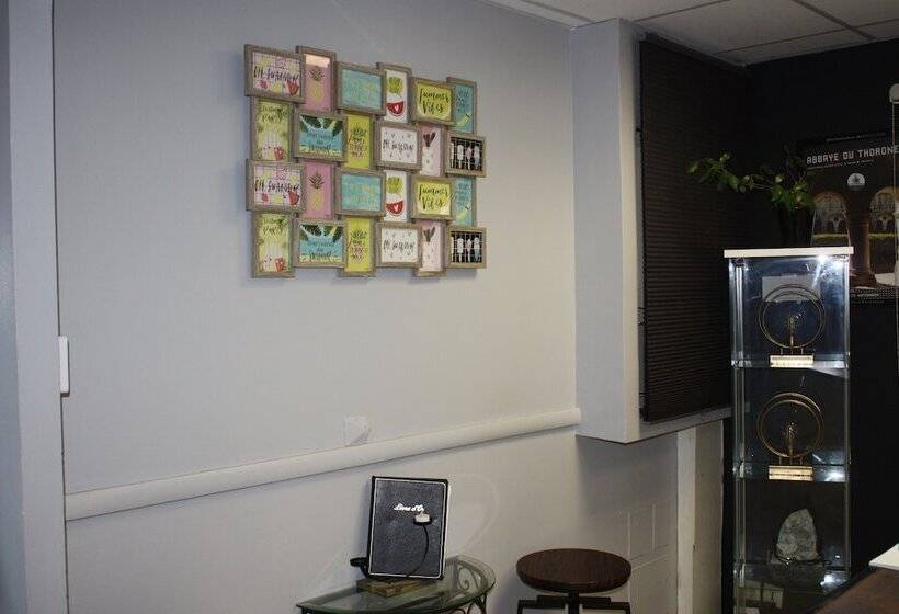 ホテル Le Clos Des Médiévales