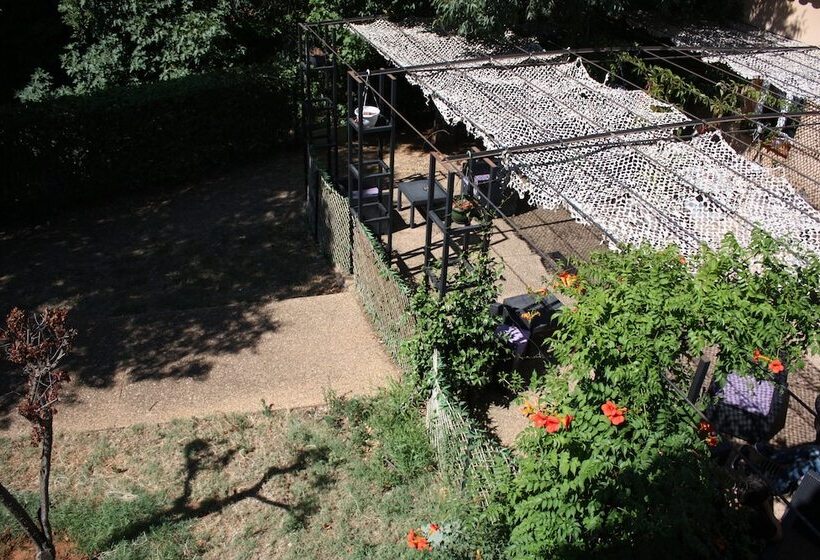 ホテル Le Clos Des Médiévales