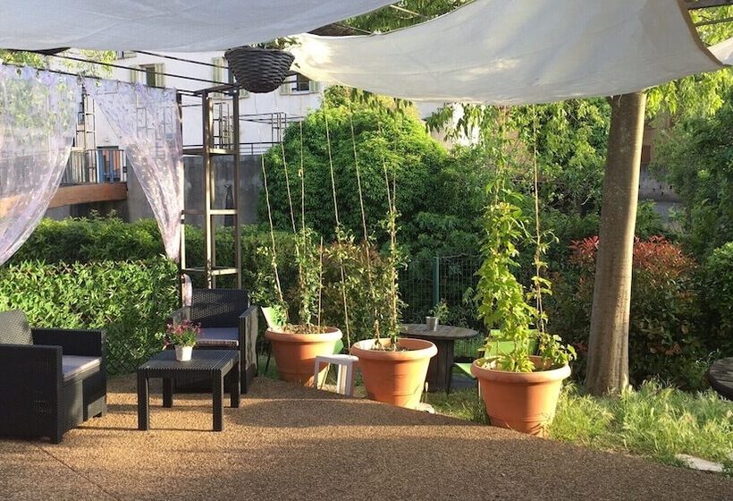 ホテル Le Clos Des Médiévales