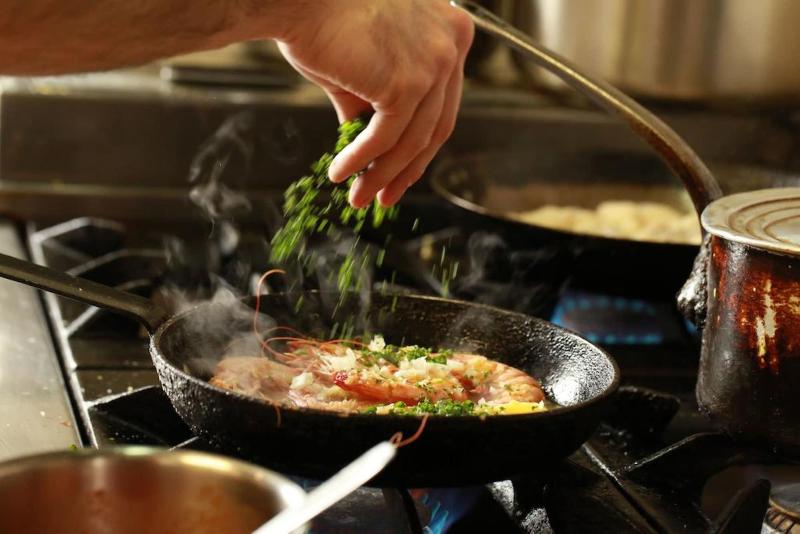 Le Konine   Hotel & Bar & Restaurant