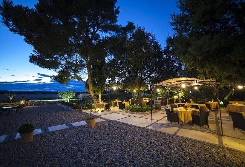 Отель Maison Chenet   Les Chambres Entre Vigne Et Garrigue   Teritoria