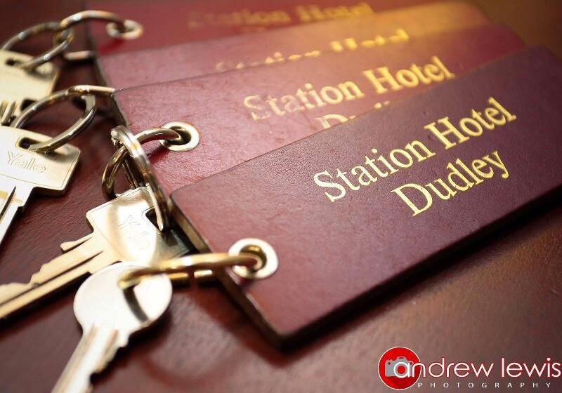 هتل The Station Apart