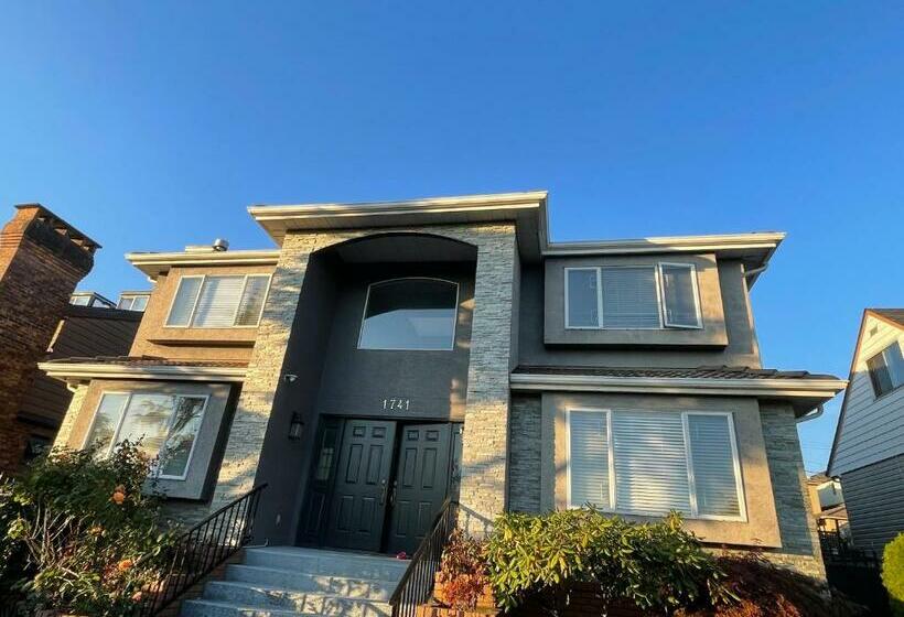 Adorable 2 Bedroom Basement In Vancouver