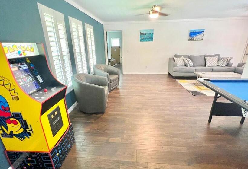 Dream Vacation Home W Heated Pool Close To Beaches Clearwater St Pete Sleeps 14