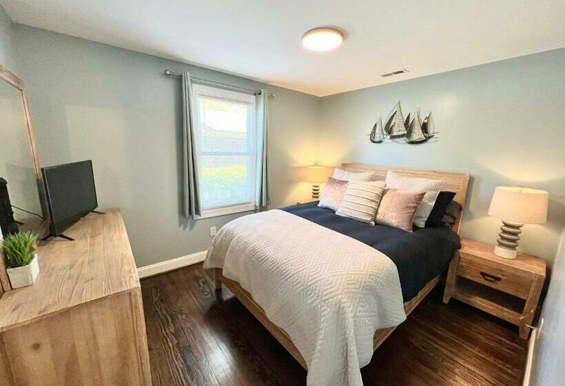 The Absolute Best Home Away From Home Pet Friendly!!!