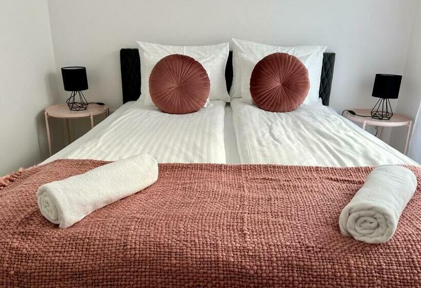 Mathias Premium Apartments