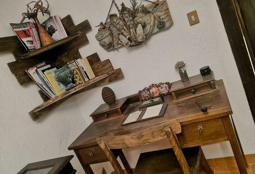 Isabel S House