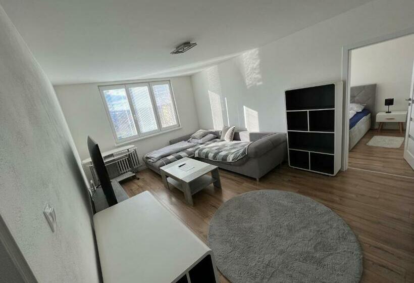 Self Check Brand New Apartment White Diamond
