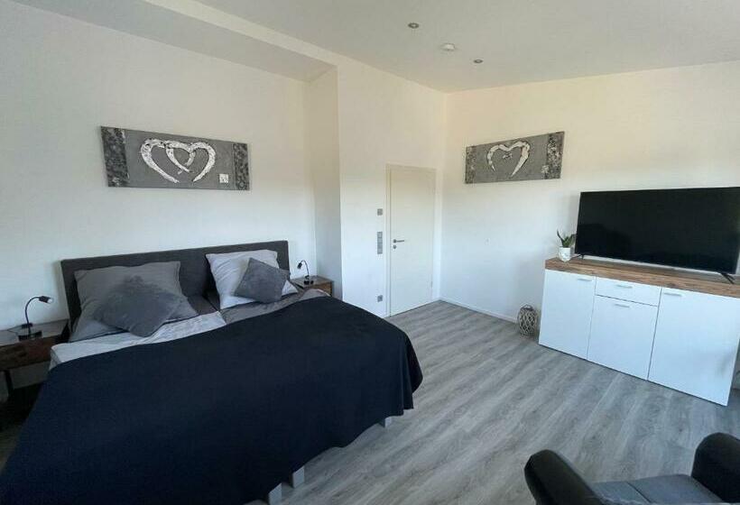 #neu L Seeblick L Netflix L Boxspring L Nespresso L E Tür L Terrasse L 82m2