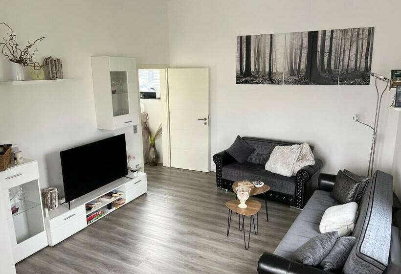 #neu L Seeblick L Netflix L Boxspring L Nespresso L E Tür L Terrasse L 82m2