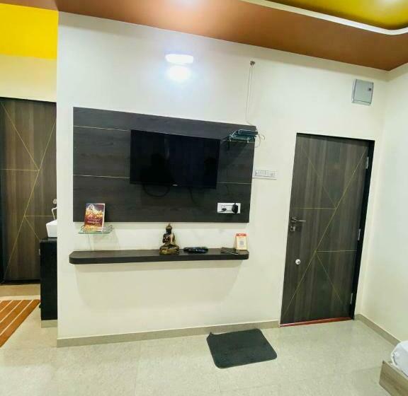 Sardar Home Stay