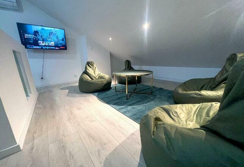 Capstay La Rhonelle Netflix 2 Chambres Cuisine