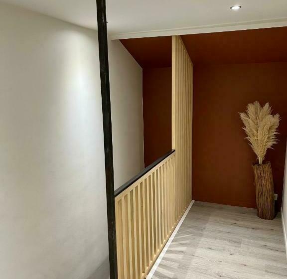 Happy Duplex