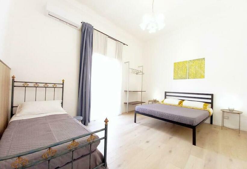 Casa Roca Elegante Appartamento A Due Passi Dal Centro, Free Parking