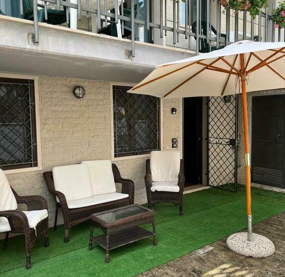 Petite Home