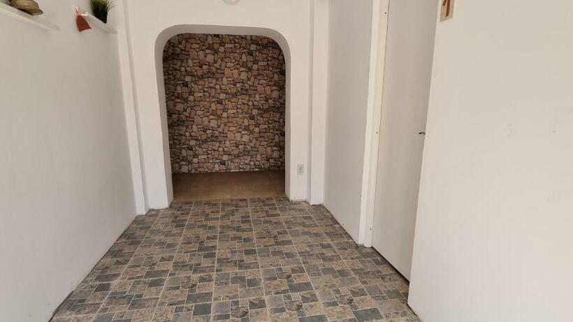 تختخواب و صبحانه Casa Moreana