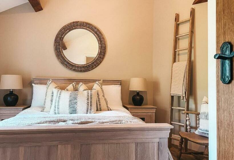 Falls Cottage By Solace Stays