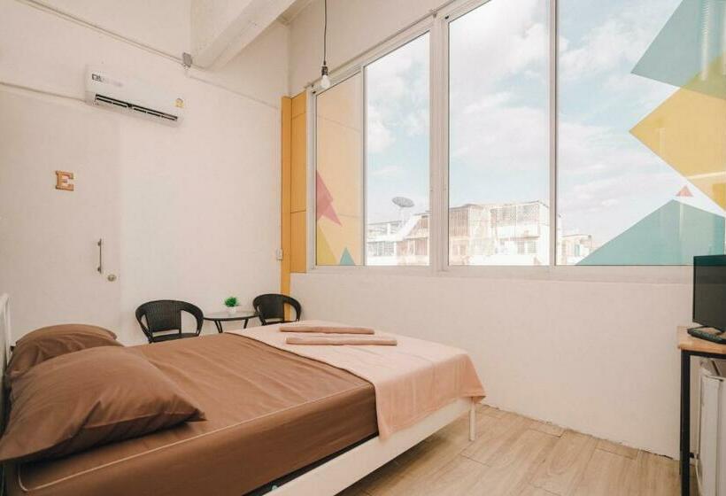 Liberta Hostel