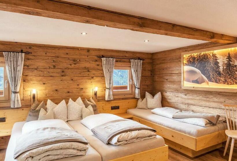 Neuhaus Alm