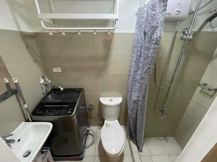Shore 2 Residences