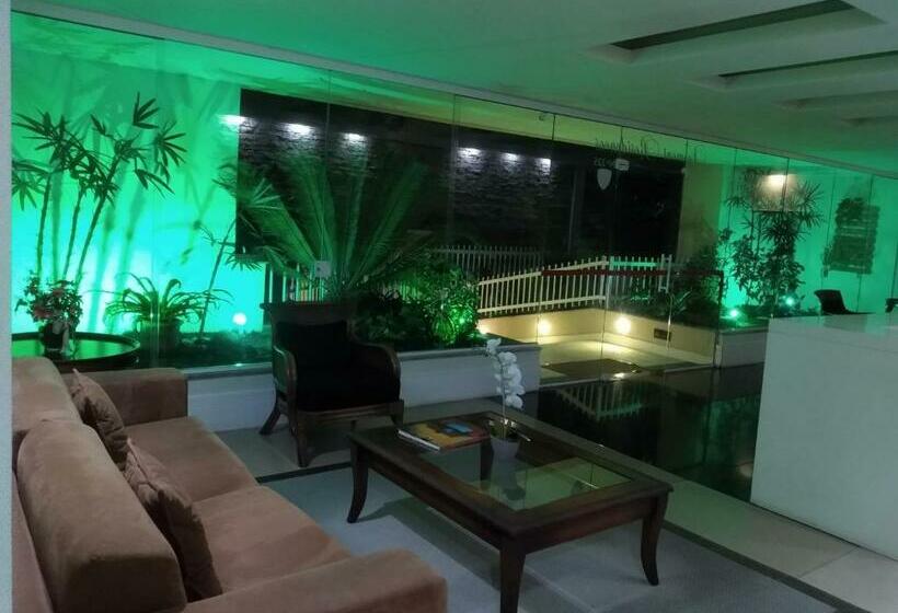 Apartamento Aconchegante Com Varanda!