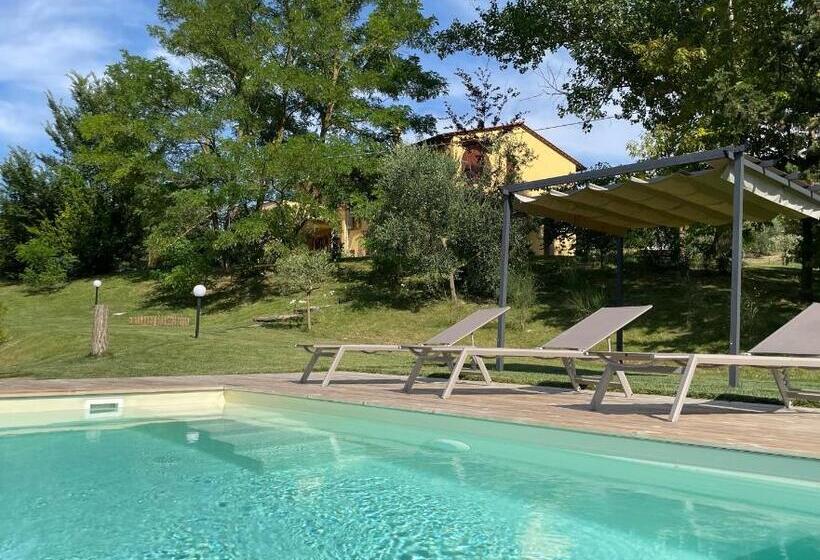 Casale Il Fontanellino Country House Near Florence