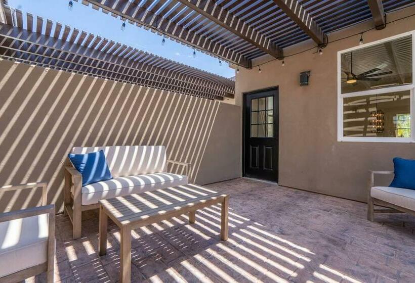 The Latitude Adjustment, Located Close To Golf,sand Dunes, Reservoir & National Parks