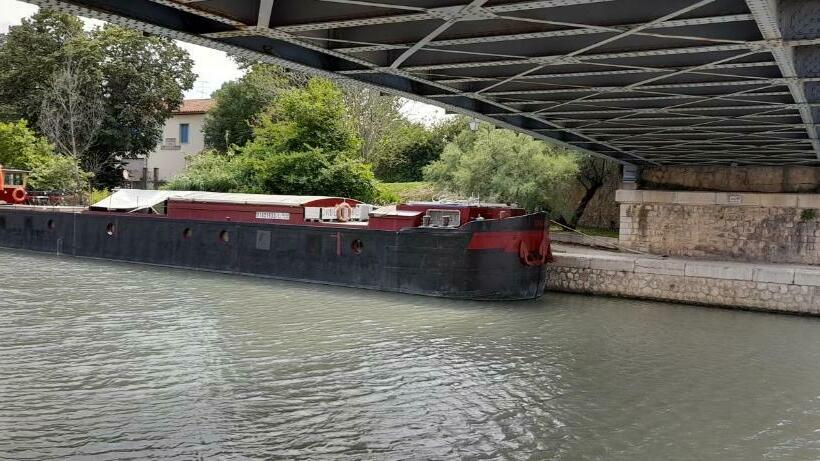 Bed and Breakfast Péniche Chopine