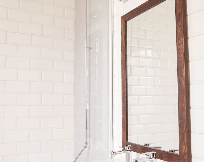 Отель Corner House Inn By Greene King Inns