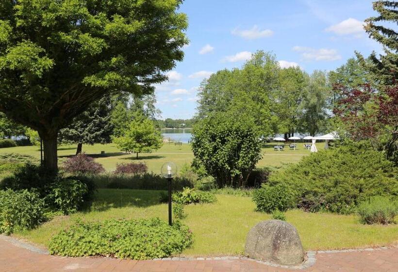 Seepark Hotel Am Wandlitzsee