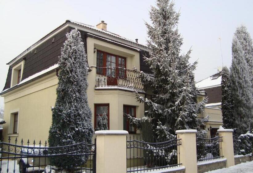 Villa Olivia