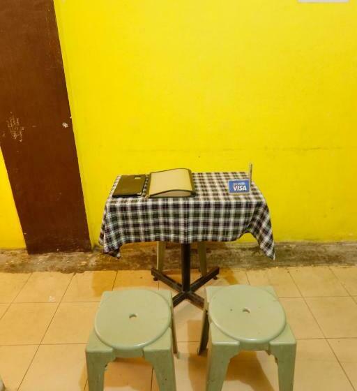هتل Spot On 91512 Siantan Anambas Syariah