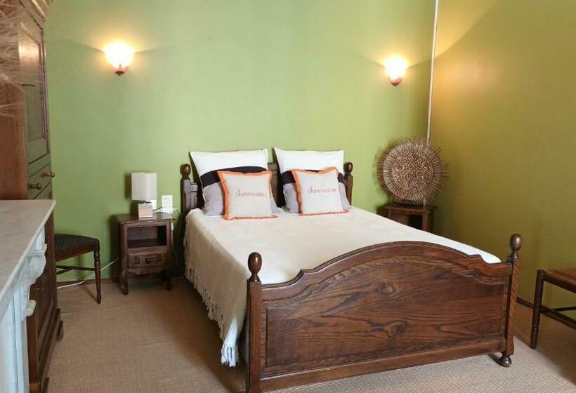 Пансион Room In Guest Room The Green Suite