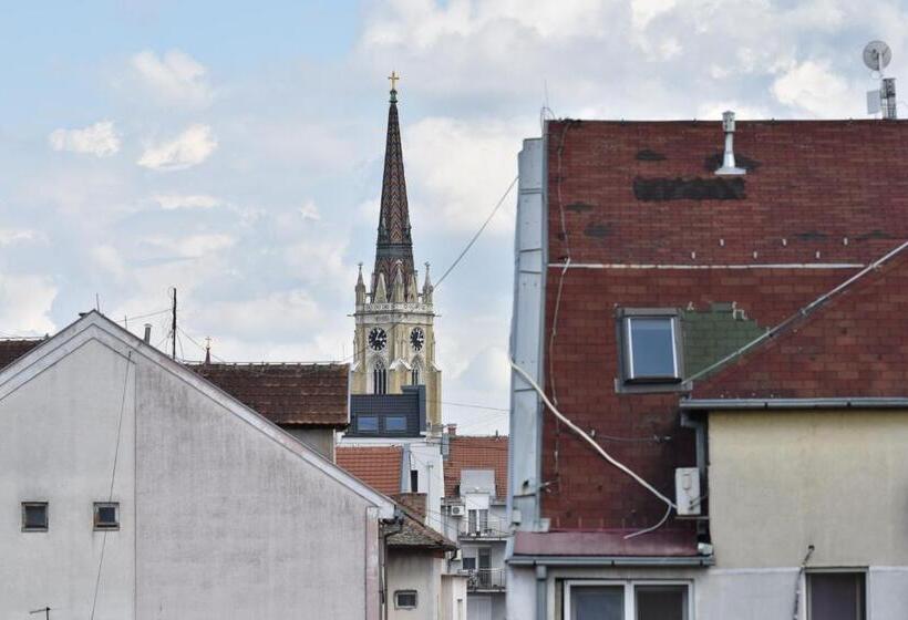 Apartment Vera With Free Garage