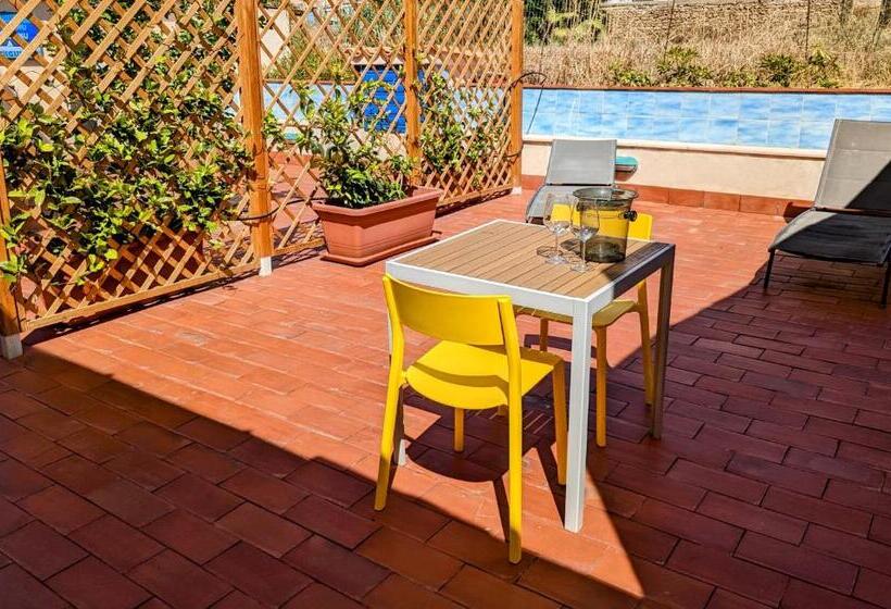 Le Dimore Del Pescatore Nel Porto Di Sciacca   La Nica