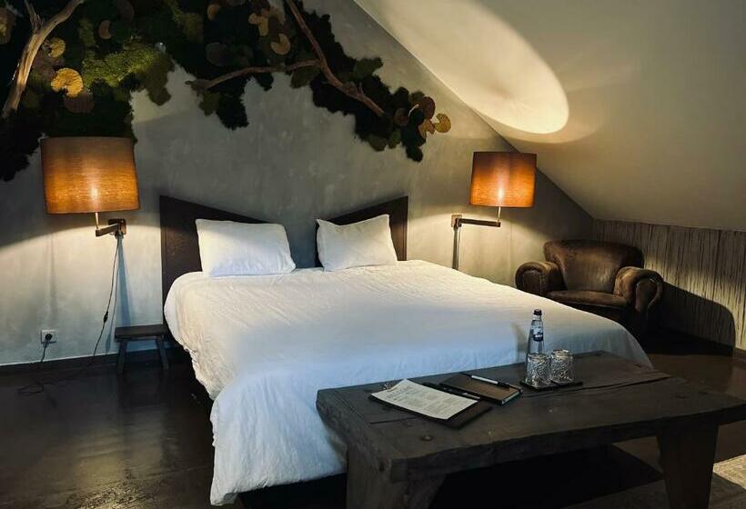 Bed and Breakfast édouard Garden Café Guest Room