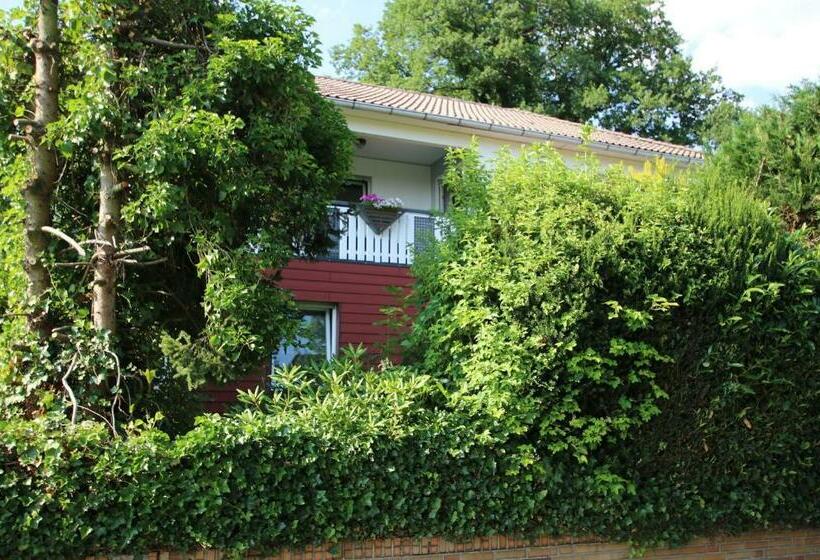 Ferienwohnung Zum Rosengarten West015 Westerwald