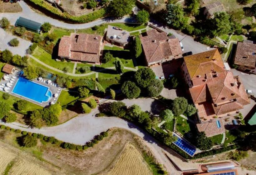 هتل Borgo Graziani