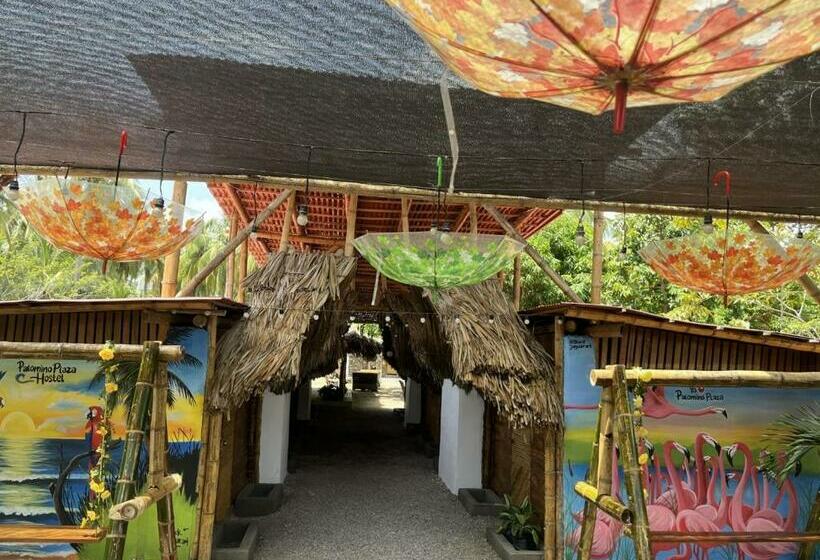 Отель Palomino Plaza Hostel
