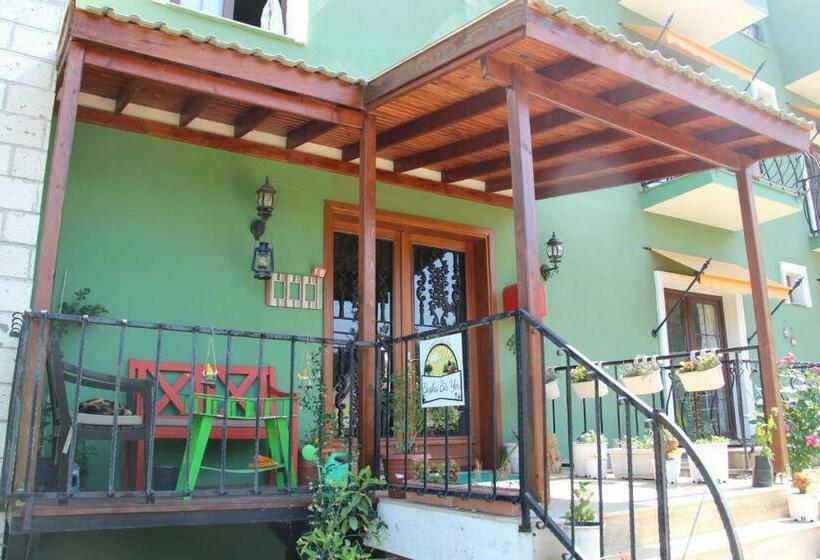 Bed and Breakfast Cozy Apart Surrounded By Nature In Selcuk