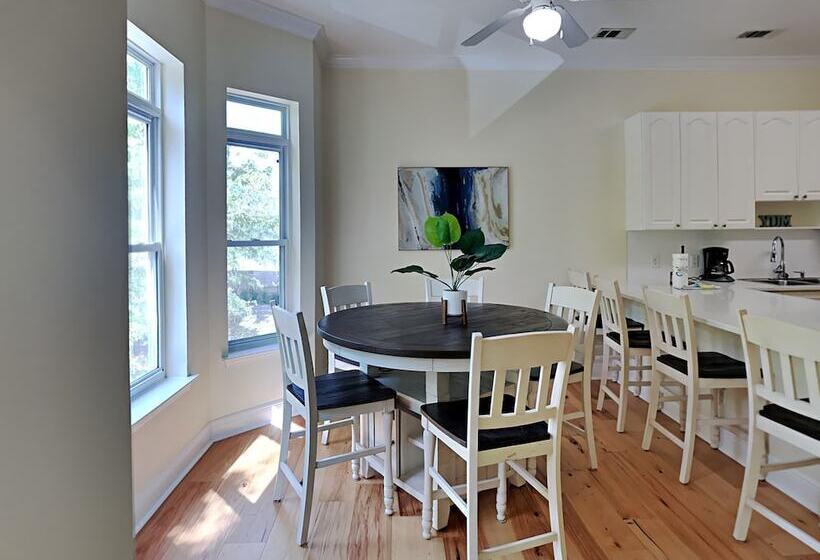 Gulf Place Spires #16b   Relaxation Station