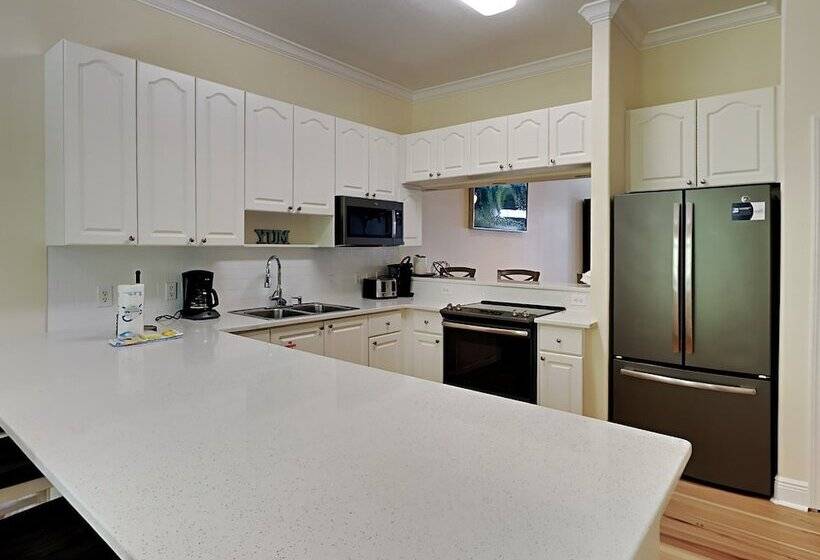 Gulf Place Spires #16b   Relaxation Station