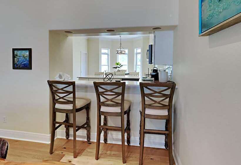 Gulf Place Spires #16b   Relaxation Station